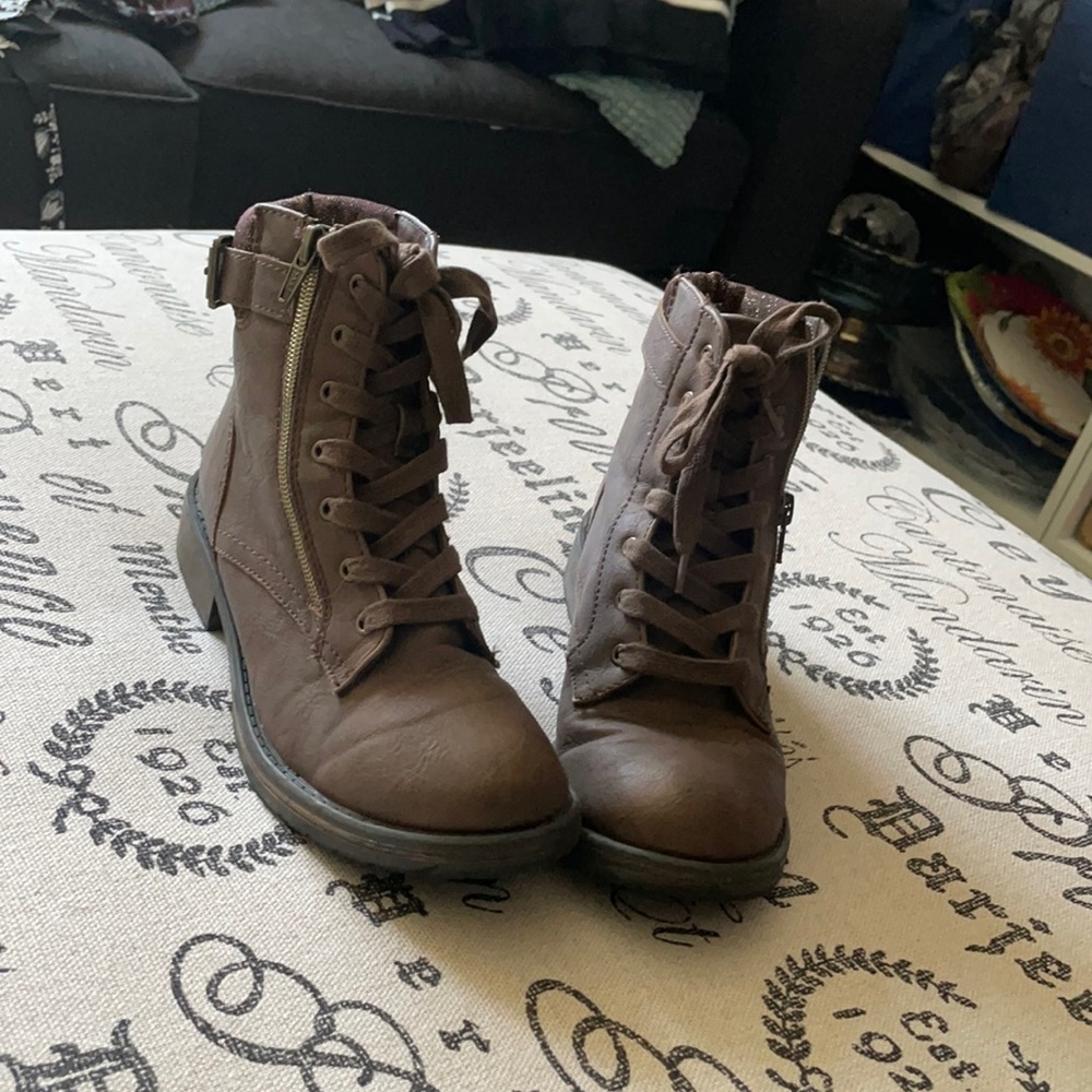 boots